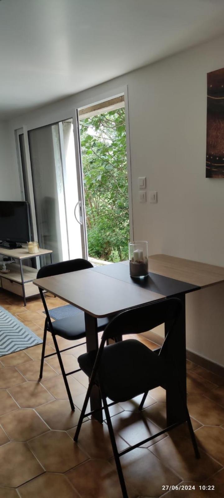 A L Ombre Du Figuier Apartment Cagnac-les-Mines ภายนอก รูปภาพ
